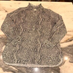 Britt Ryan Size Medium Snakeskin Print Blouse
